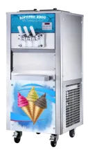 SoftPro 2300 típusú lágyfagylaltgép, elején csavart fagylalt mintával